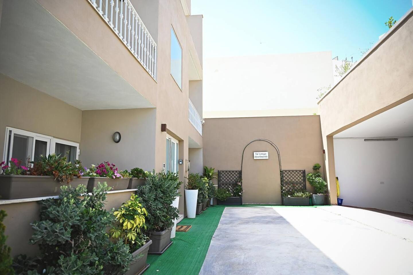 Fl 2 Ta'Lonza Luxury With Hot Tub By Homely Mellieħa Exterior foto