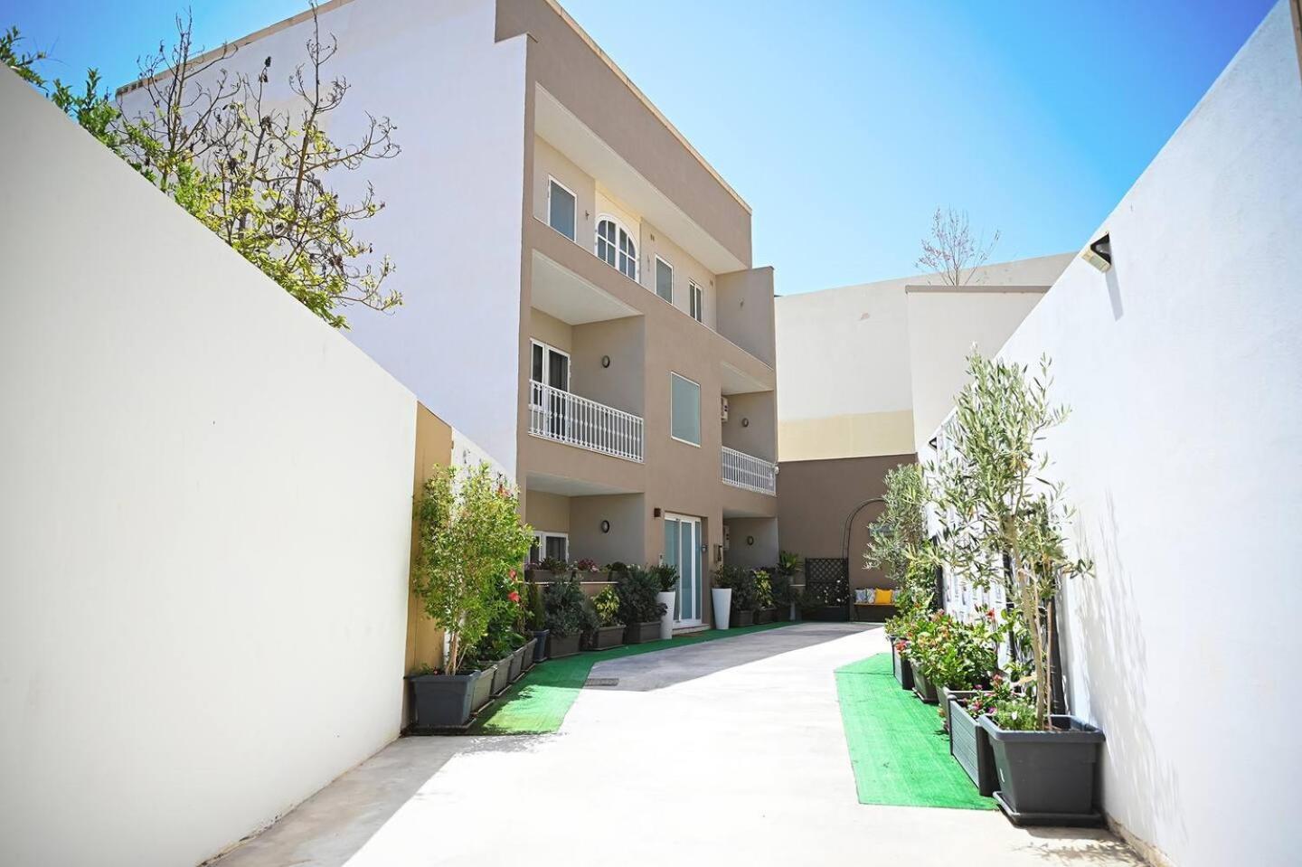 Fl 2 Ta'Lonza Luxury With Hot Tub By Homely Mellieħa Exterior foto
